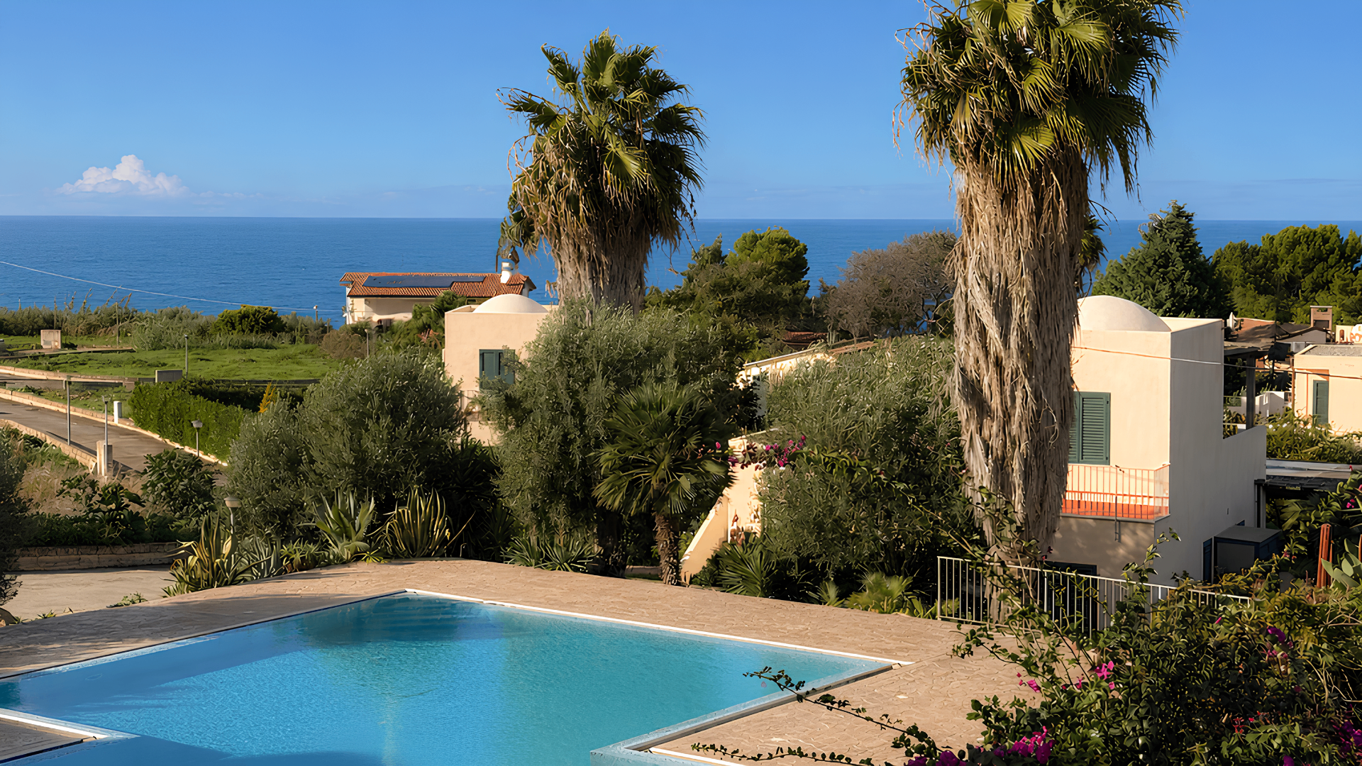 Sule Mare House — piscina e dimora al tramonto in Calabria